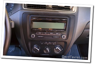 2011 VW Jetta SE 2.5 with RCD-310 radio - DaveTavres.com